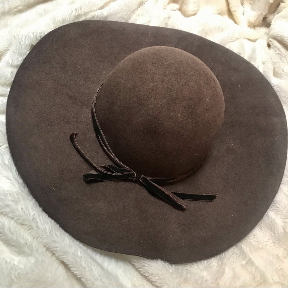 American rag floppy brown hat 👒